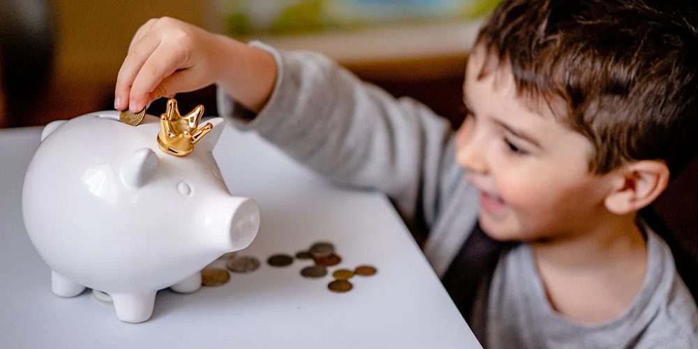 Parenting Tips: From Piggybanks to Savings Banks